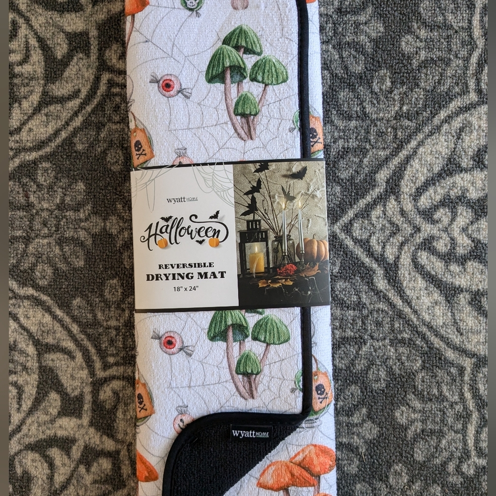 Wyatt Home Reversible Drying Mat 18"X24" Halloween, Mushroom, web design. NEW